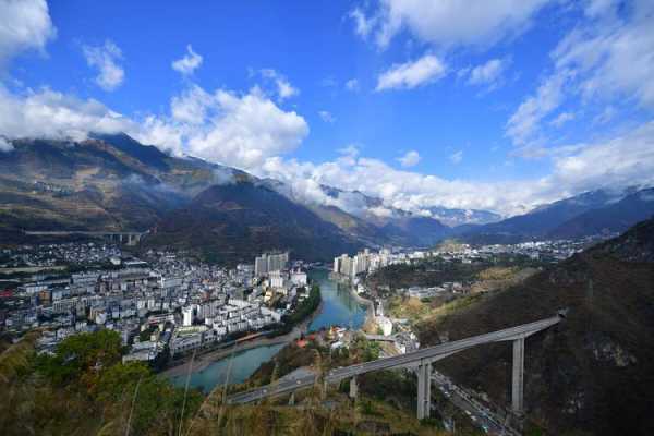 六库到保山班车时刻表（六库到保山汽车票）-图2